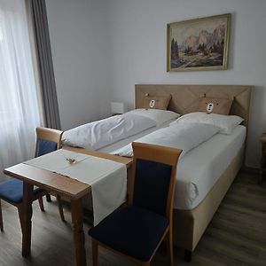 Dreibettzimmer